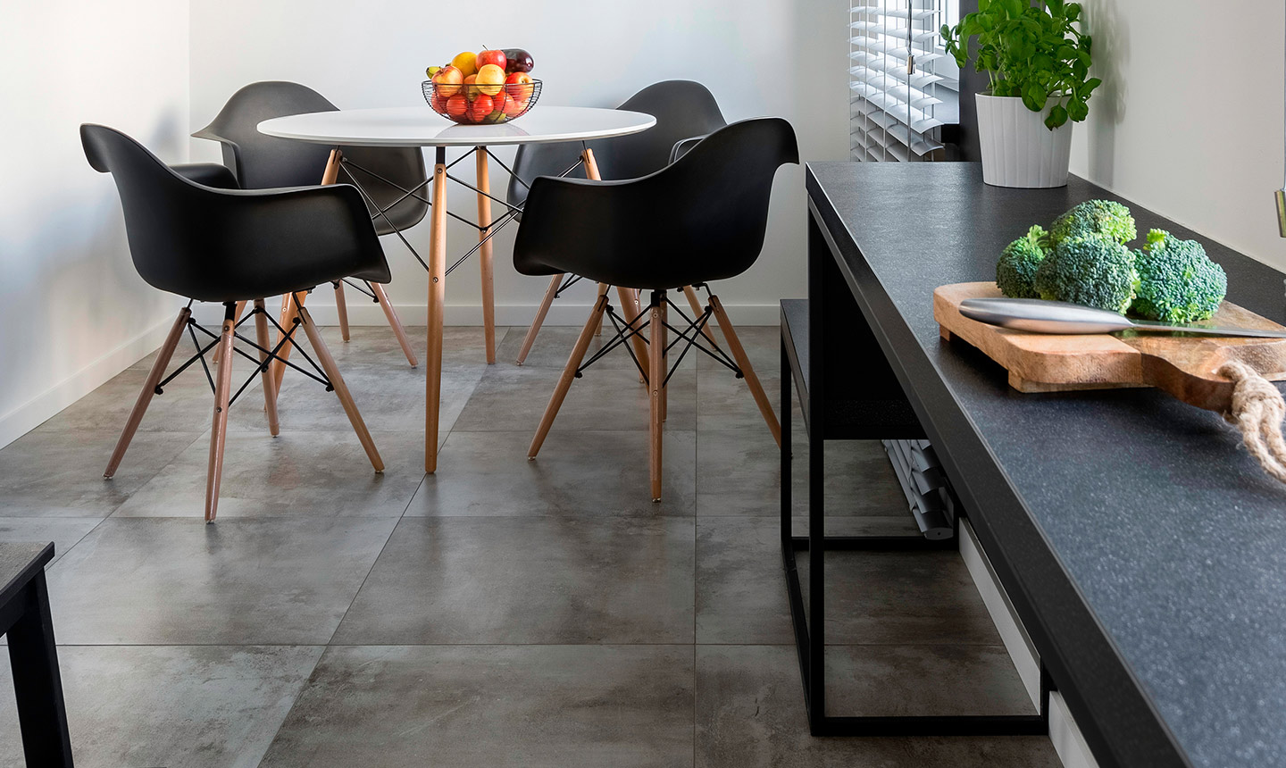 Tips for maintaining waxed concrete floors