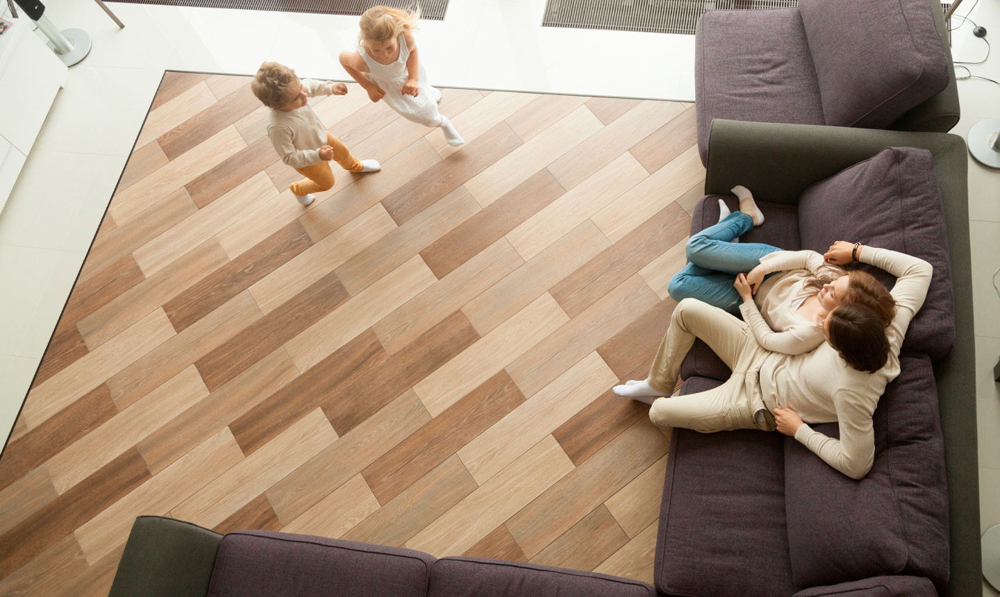 Discover ALEX waxes and give your parquet an impeccable touch!